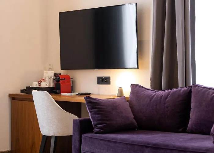 Maison Royale Hotel 4*