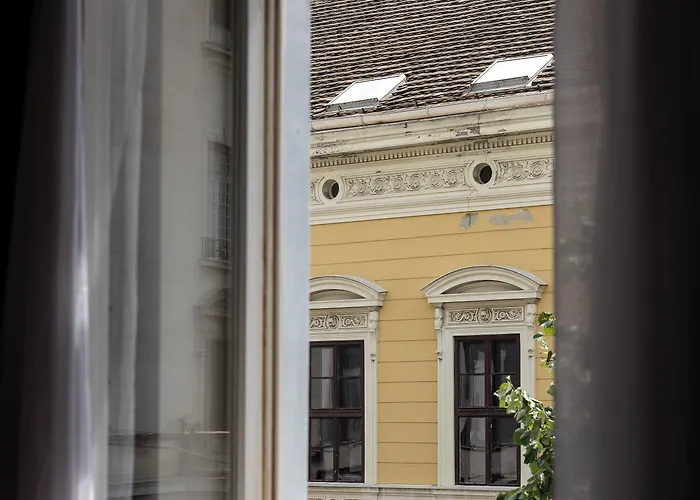 Hotel Maison Royale 4*